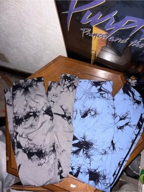 Women’s scrutch butt Tie-Dye Leggings - Blue and Gray